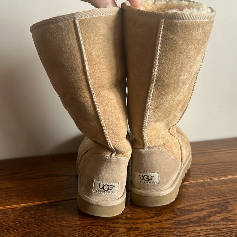 Authentic Uggs EU size 37/US size 6